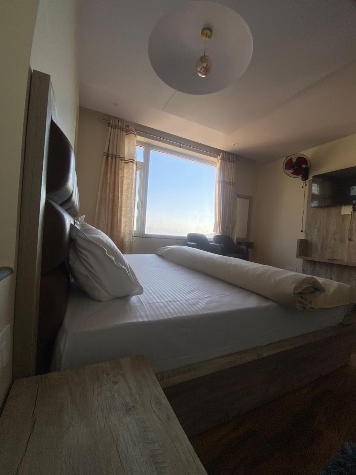 Hotel Harmony Heights Shimla Zewnętrze zdjęcie