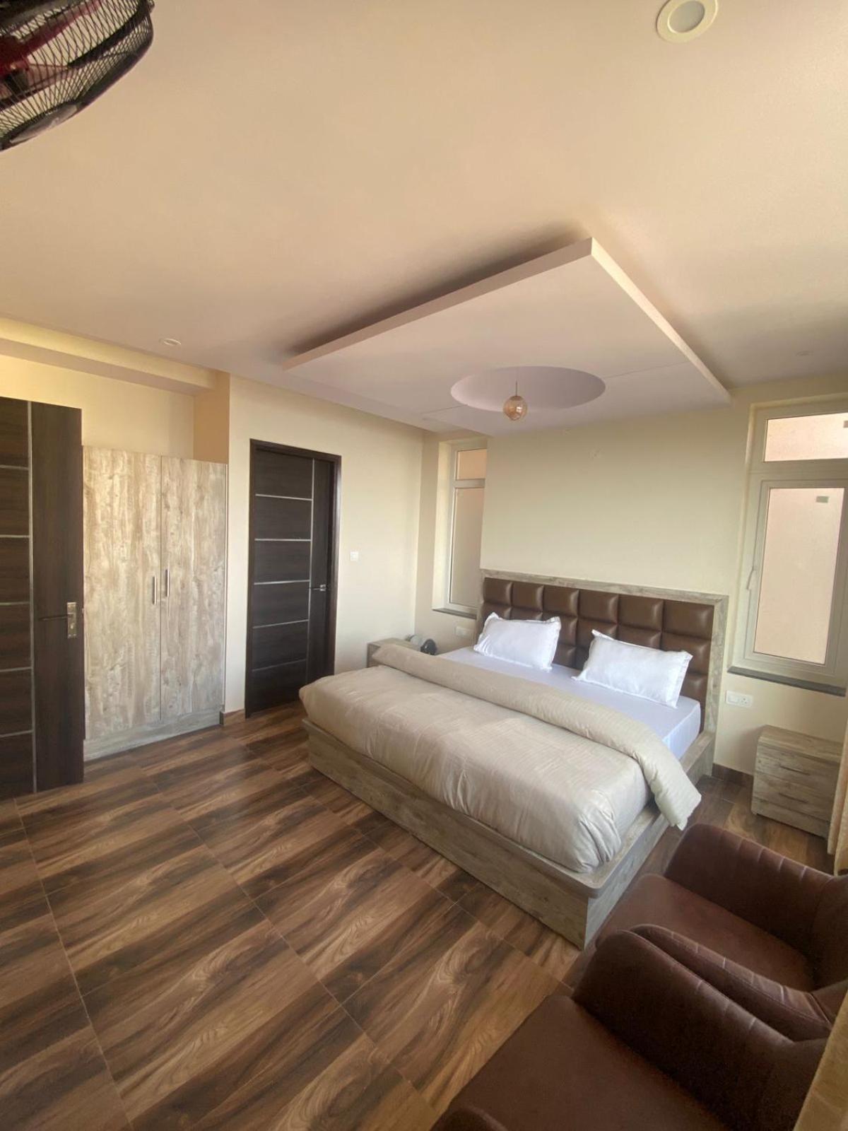 Hotel Harmony Heights Shimla Zewnętrze zdjęcie