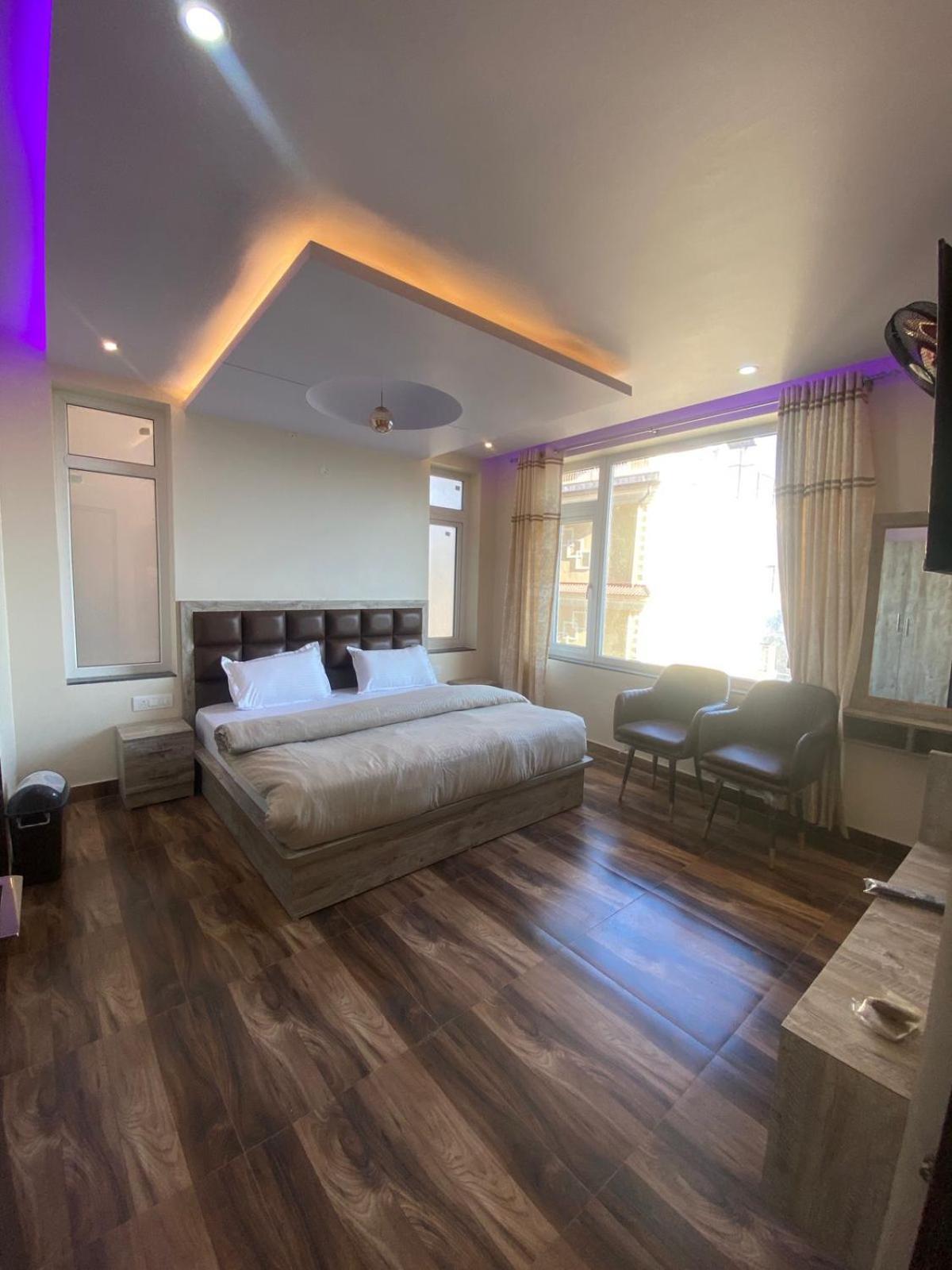 Hotel Harmony Heights Shimla Zewnętrze zdjęcie