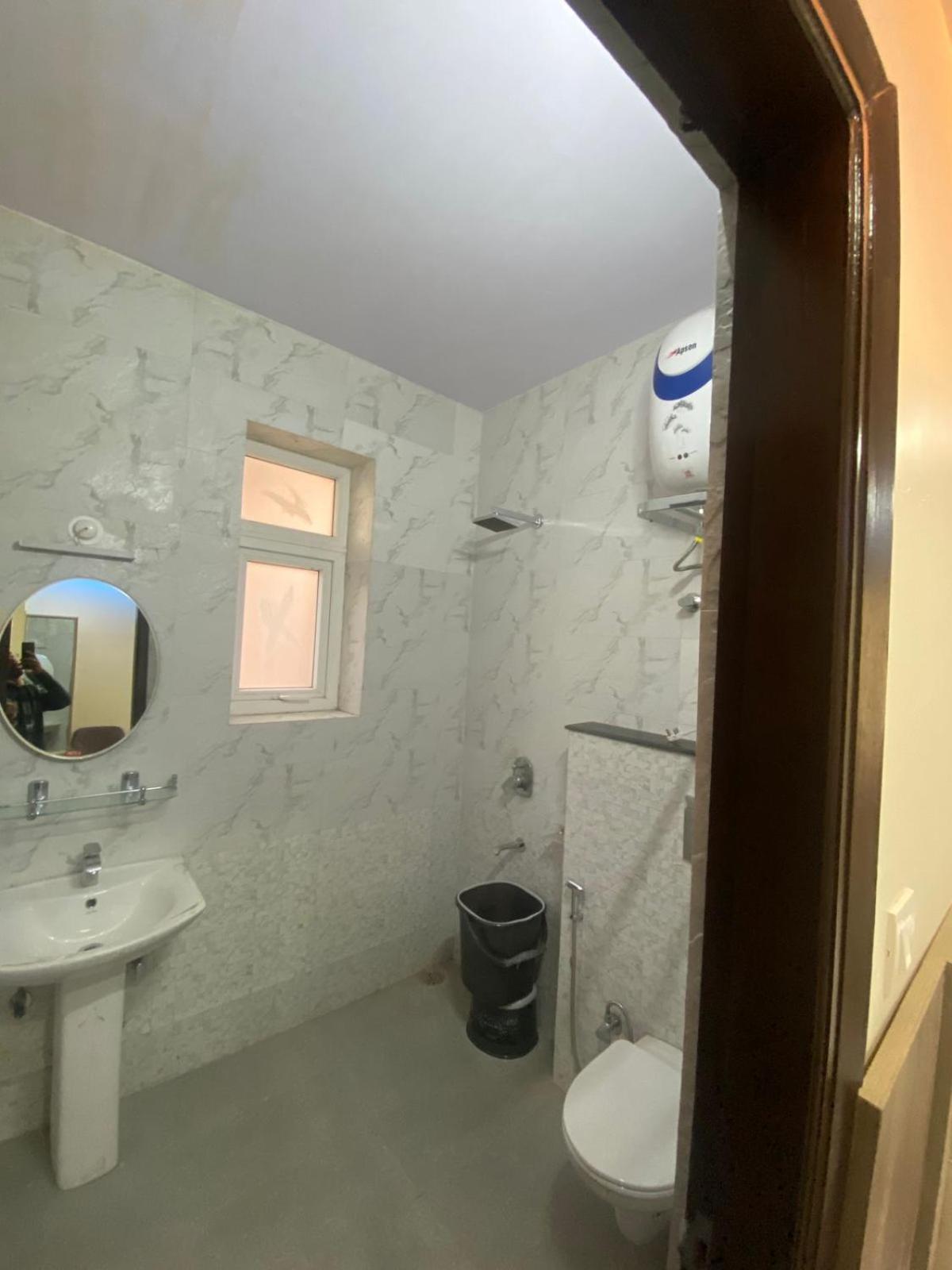 Hotel Harmony Heights Shimla Zewnętrze zdjęcie