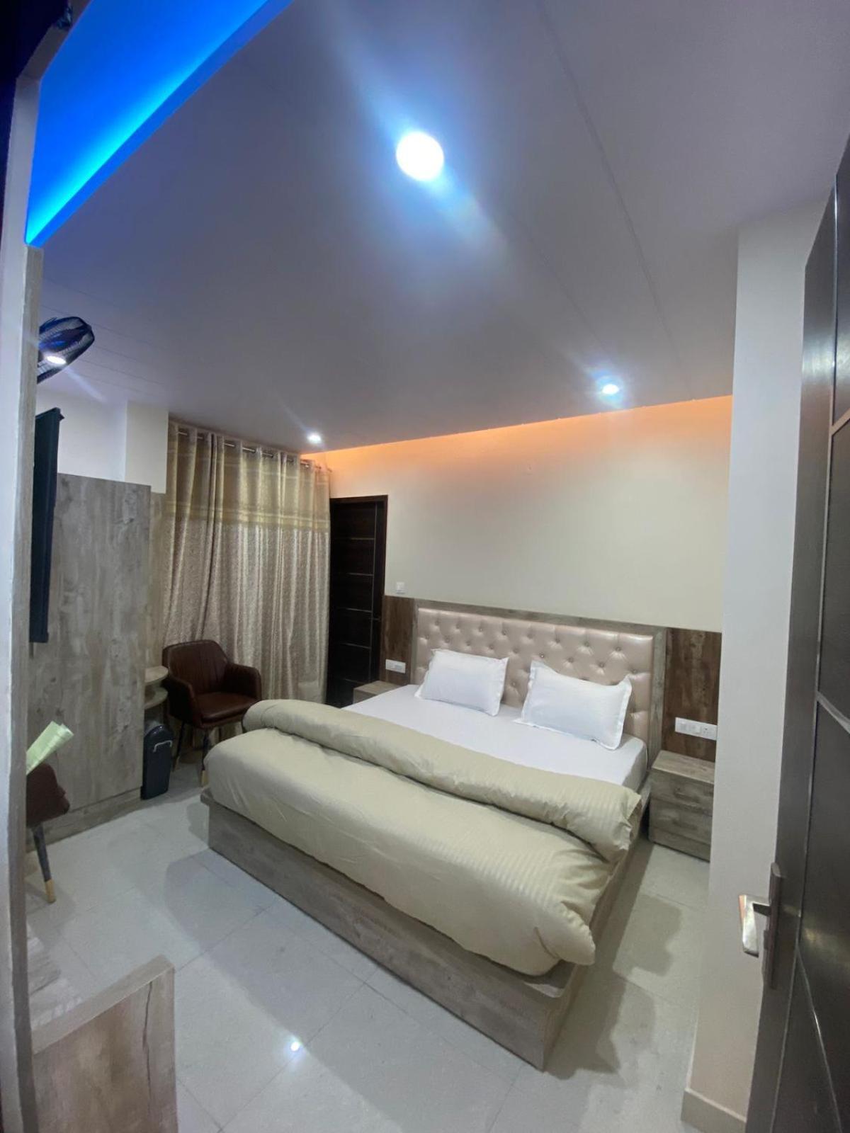 Hotel Harmony Heights Shimla Zewnętrze zdjęcie